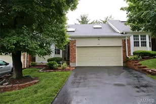 112 Baxter Heights Ct, Manchester, MO 63011 - Photo 1