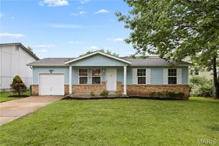 10128 Jeremiah Ct, Saint Ann, MO 63074 - Photo 1