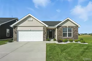 706 Palisades Dr, Saint Charles, MO 63301 - Photo 1