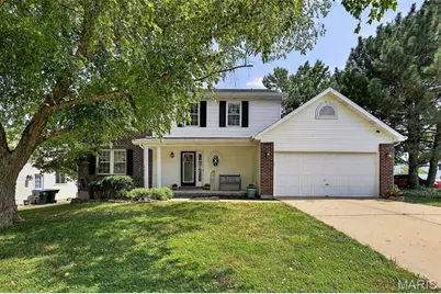 401 N Deer Tracks Trail, Saint Peters, MO 63376 - Photo 1