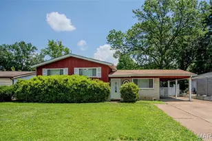 54 Gocke Pl, Overland, MO 63114 - Photo 1