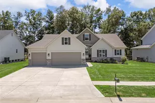 1626 Westlake Ct, Pacific, MO 63069 - Photo 1