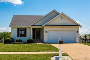 422 Fuller Dr, Wentzville, MO 63385 - Photo 1