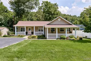 930 New Ballwin Rd, Ballwin, MO 63021 - Photo 1