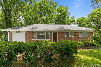 9609 Twincrest Drive, Saint Louis, MO 63126 - Photo 1