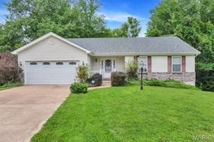 190 Cindy Ln, Winfield, MO 63389 - Photo 1