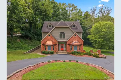 10662 Charlamar Lane, Saint Louis, MO 63128 - Photo 1