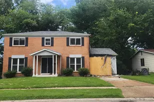 2225 Spoonwood Ln, Florissant, MO 63033 - Photo 1