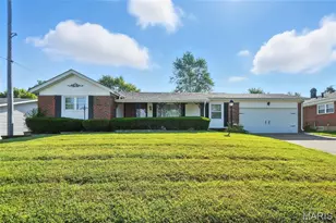 2756 Aberdeen Dr, Florissant, MO 63033 - Photo 1