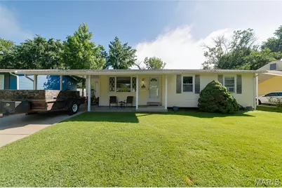 1005 Central Parkway, Florissant, MO 63031 - Photo 1