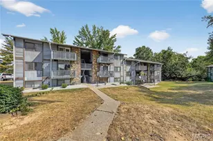 1712 Gascony Parc Dr, Lake Saint Louis, MO 63367 - Photo 1