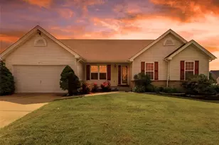 213 Black Oak Dr, Saint Peters, MO 63376 - Photo 1