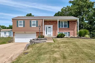 1043 Carole Ln, Ellisville, MO 63021 - Photo 1