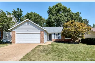 969 Oakwood Farms Lane, Ballwin, MO 63021 - Photo 1