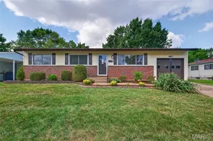 1130 Bellarmine Ln, Florissant, MO 63031 - Photo 1