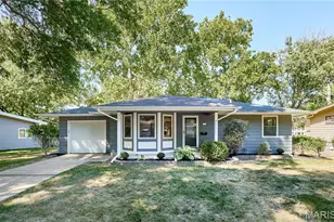 919 Nana Ln, Des Peres, MO 63131 - Photo 1