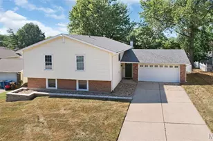 1511 Shadow Ln, Saint Charles, MO 63303 - Photo 1