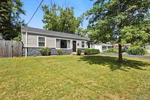 1 Dickson Ct, Kirkwood, MO 63122 - Photo 1