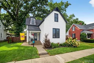 217 N 6th St, Saint Charles, MO 63301 - Photo 1