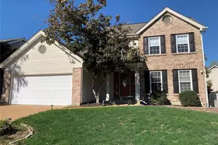 1043 Oakwood Farms Ln, Ballwin, MO 63021 - Photo 1