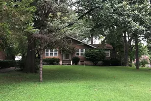 739 Hurstgreen Rd, Webster Groves, MO 63119 - Photo 1