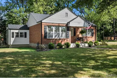 1226 Pinetree Lane, Webster Groves, MO 63119 - Photo 1