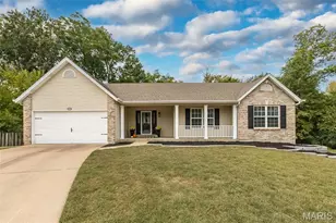 1094 Treeshade Dr, Saint Peters, MO 63376 - Photo 1