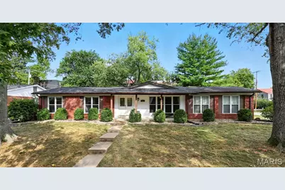 1014 Fernway Lane, Creve Coeur, MO 63141 - Photo 1