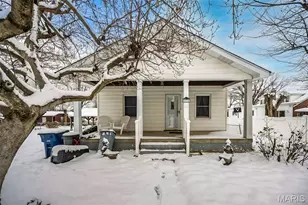 9734 Diamond Dr, Riverview, MO 63137 - Photo 1