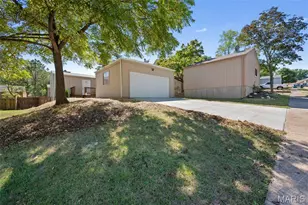 1634 Award Dr, Manchester, MO 63021 - Photo 1