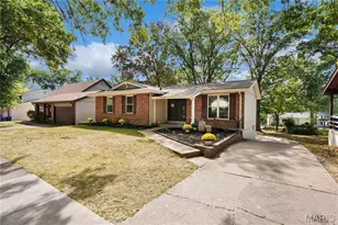 818 Reinke Rd, Ballwin, MO 63021 - Photo 1