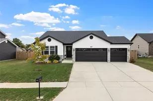 317 Katie Lynn Dr, Wentzville, MO 63385 - Photo 1