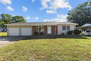 3205 Fleet Ln, Saint Charles, MO 63301 - Photo 1