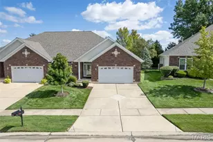 2416 Golden Bear Way, Wentzville, MO 63385 - Photo 1