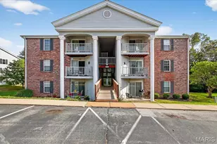 7415 Triwoods Dr, Shrewsbury, MO 63119 - Photo 1