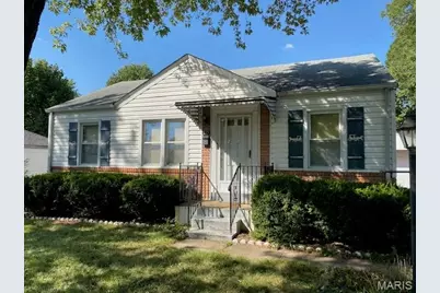 215 Derhake Road, Florissant, MO 63031 - Photo 1