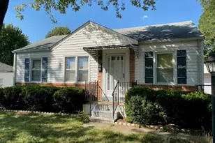 215 Derhake Rd, Florissant, MO 63031 - Photo 1