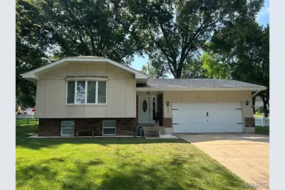 311 Meadow Drive, Washington, MO 63090 - Photo 1