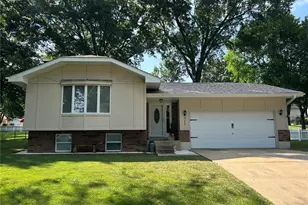 311 Meadow Dr, Washington, MO 63090 - Photo 1