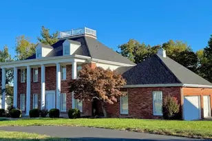 11226 Pointe Ct, Sunset Hills, MO 63127 - Photo 1