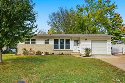 875 Flora Lane, Saint Louis, MO 63031 - Photo 1