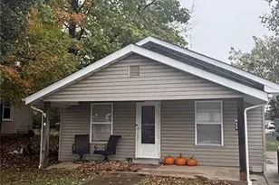 307 N Grant St, Desloge, MO 63601 - Photo 1