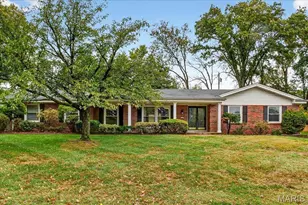 10 Glen Cove Dr, Chesterfield, MO 63017 - Photo 1