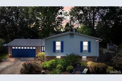 13 W Douglas Drive, Saint Peters, MO 63376 - Photo 1