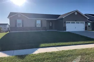 480 Honeysuckle Creek Dr, Wentzville, MO 63385 - Photo 1