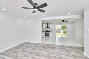 239 Alma Dr, Hazelwood, MO 63042 - Photo 9