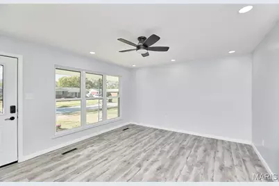 239 Alma Drive, Hazelwood, MO 63042 - Photo 5