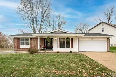 704 Woodrun Drive, Ballwin, MO 63021 - Photo 1