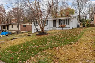 540 Hickory Hollow Ln, Kirkwood, MO 63122 - Photo 1