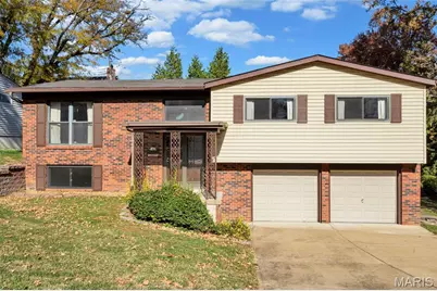 543 Hartmann Court, Saint Louis, MO 63122 - Photo 1